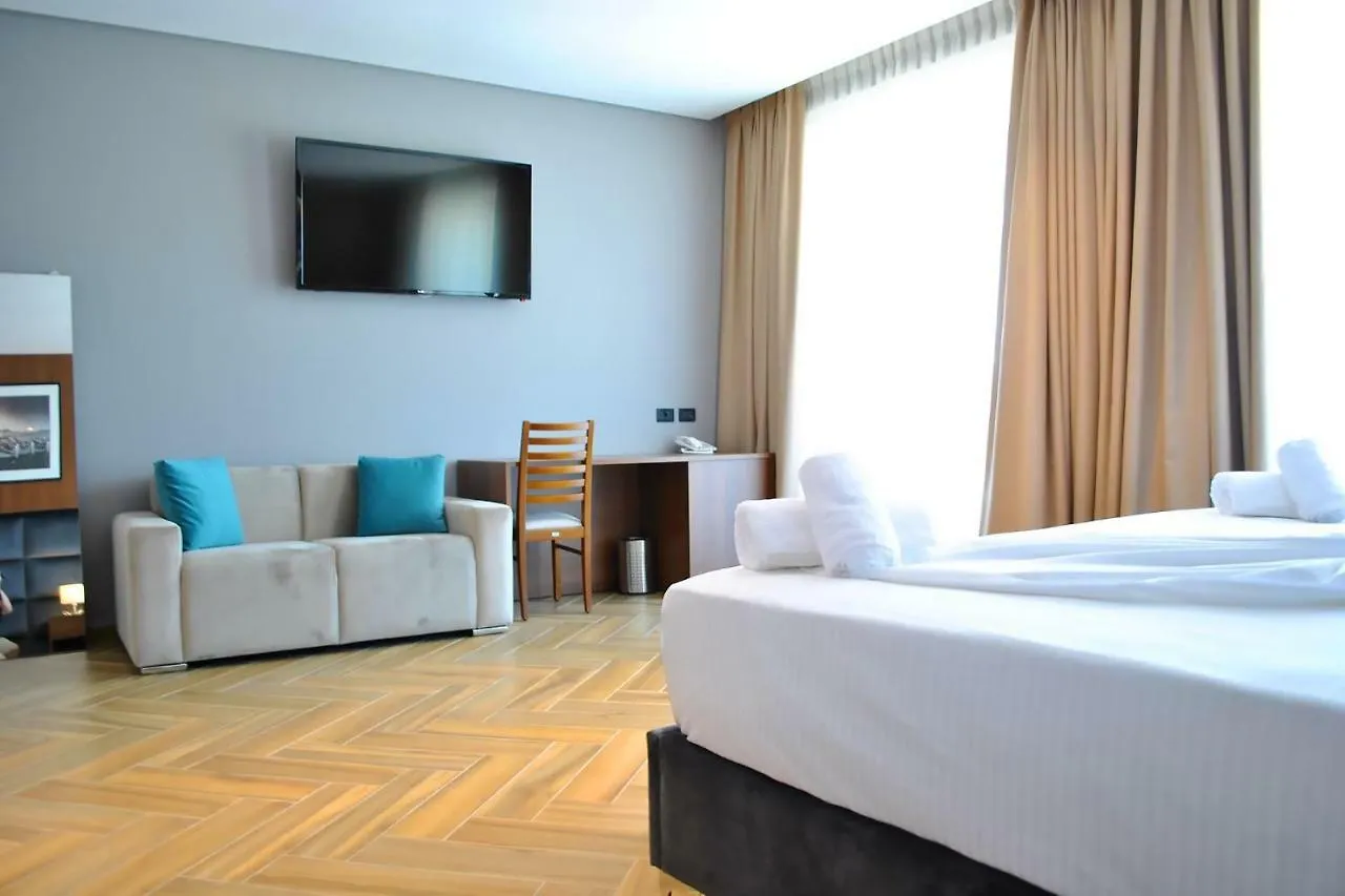 Twin Towers Hotel City & Beach Resort Shengjin